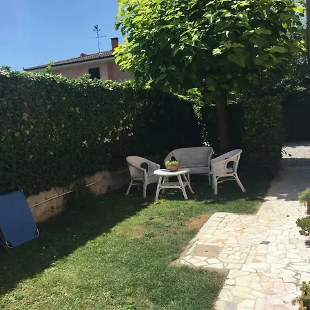 Casa Mary Semesterbostad *